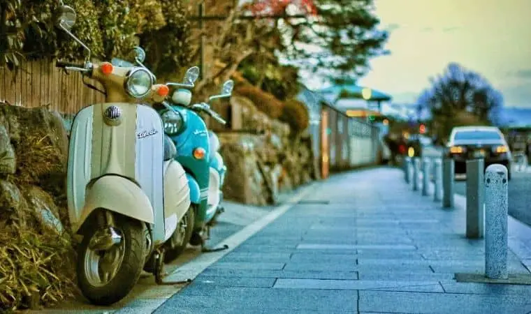 How much does a Vespa Cost: Best of The year